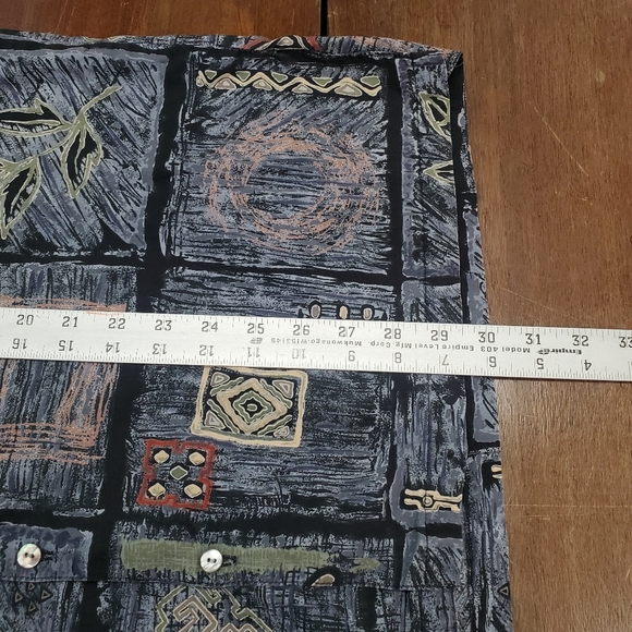 TORI RICHARD Hawaiian Shirt 100% Cotton Lawn Mens XL Honolulu Geometric Design - Picture 11 of 11